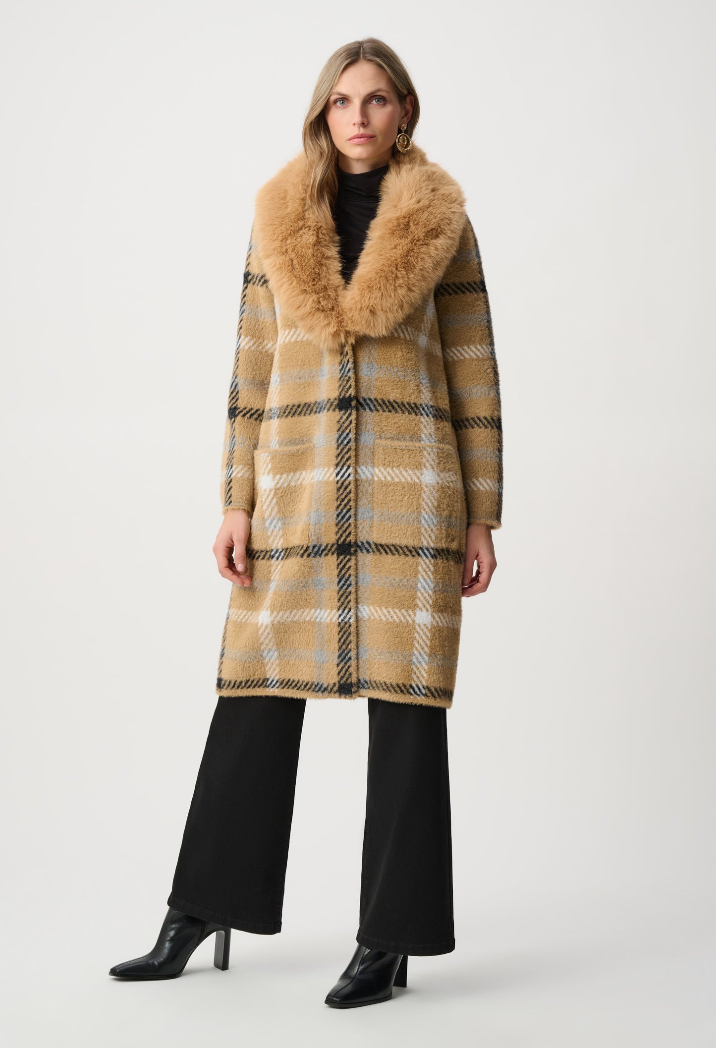 Feather Yarn Plaid Coat