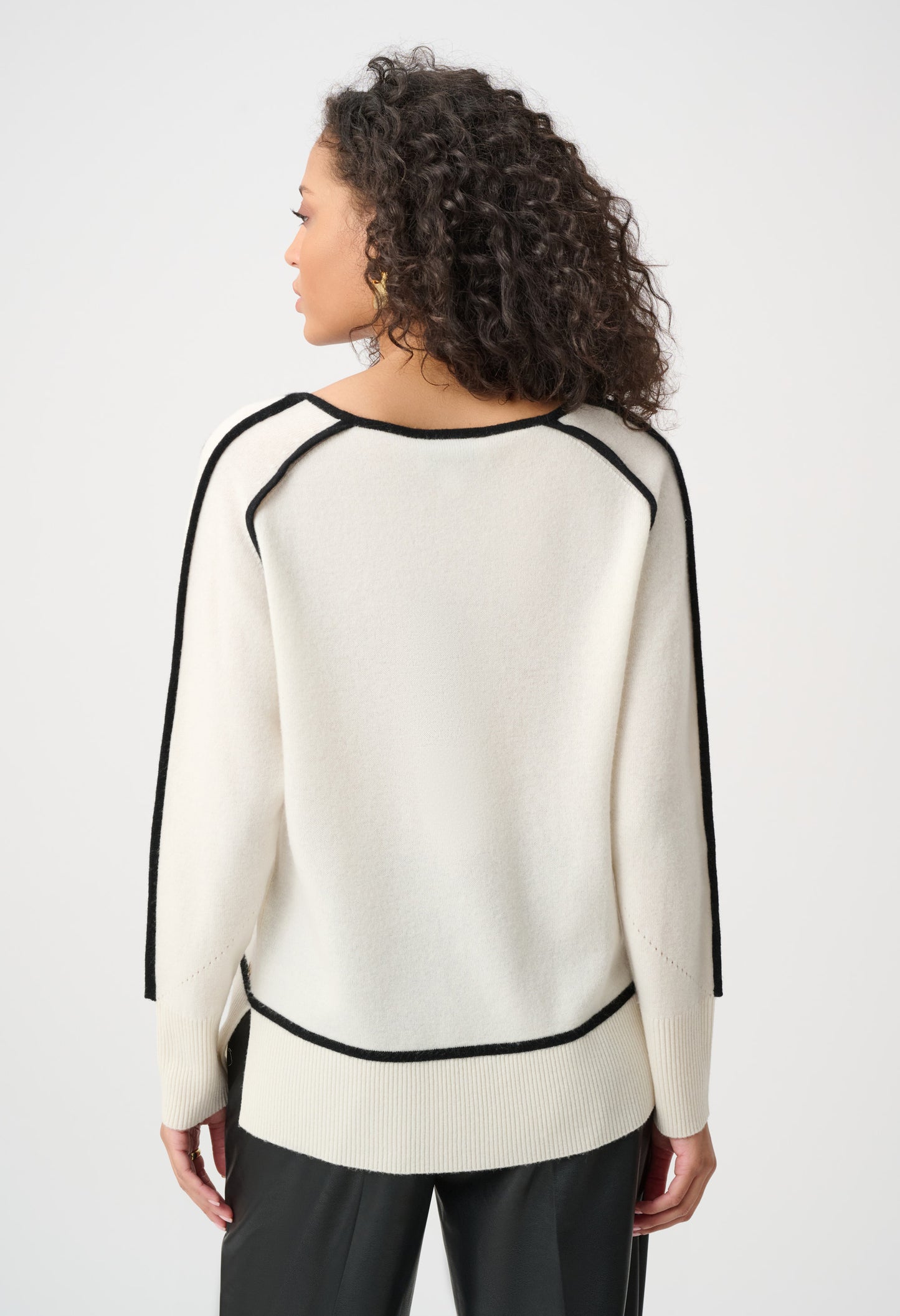V-Neck Contrast Jumper