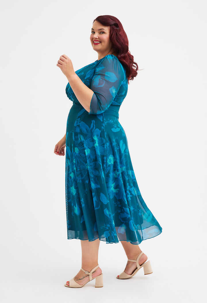 Helena Curve+ Midi Dress