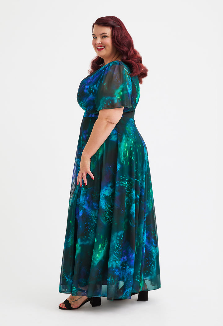 Isabelle Curve+ Float Sleeve Maxi Dress