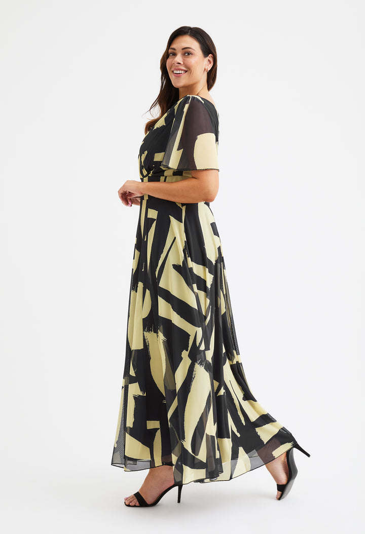 Isabelle Curve+ Float Sleeve Maxi Dress