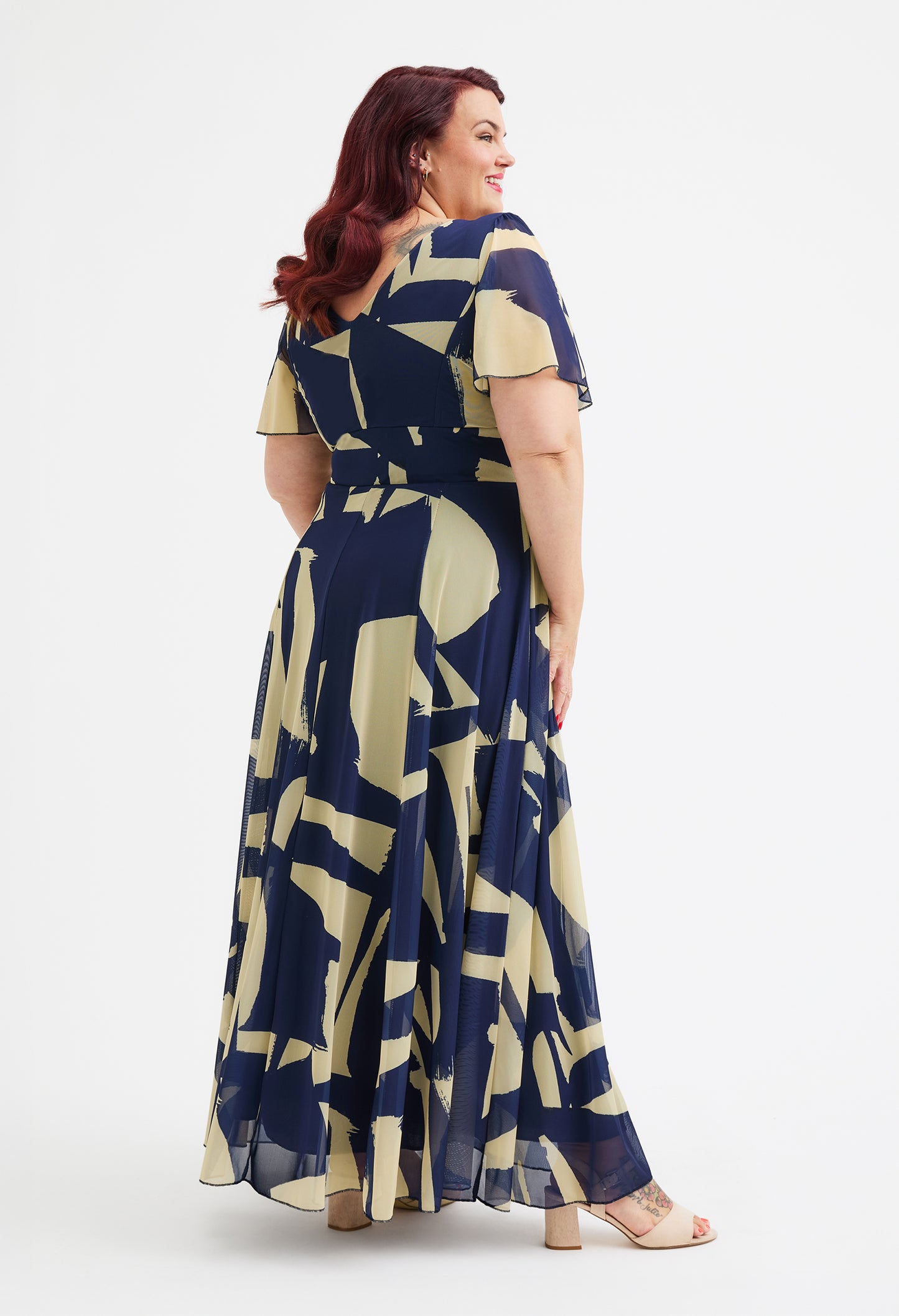 Isabelle Curve+ Float Sleeve Maxi Dress
