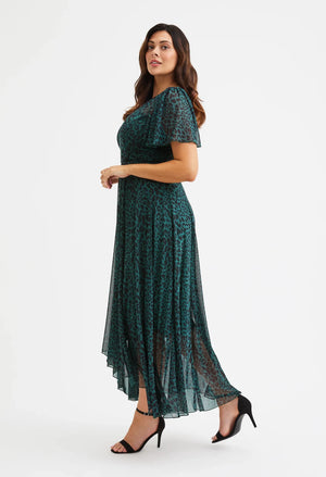 Tilly Angel Sleeve V-Neck Curve+ Dress