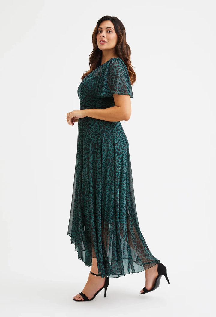 Tilly Angel Sleeve V-Neck Curve+ Dress