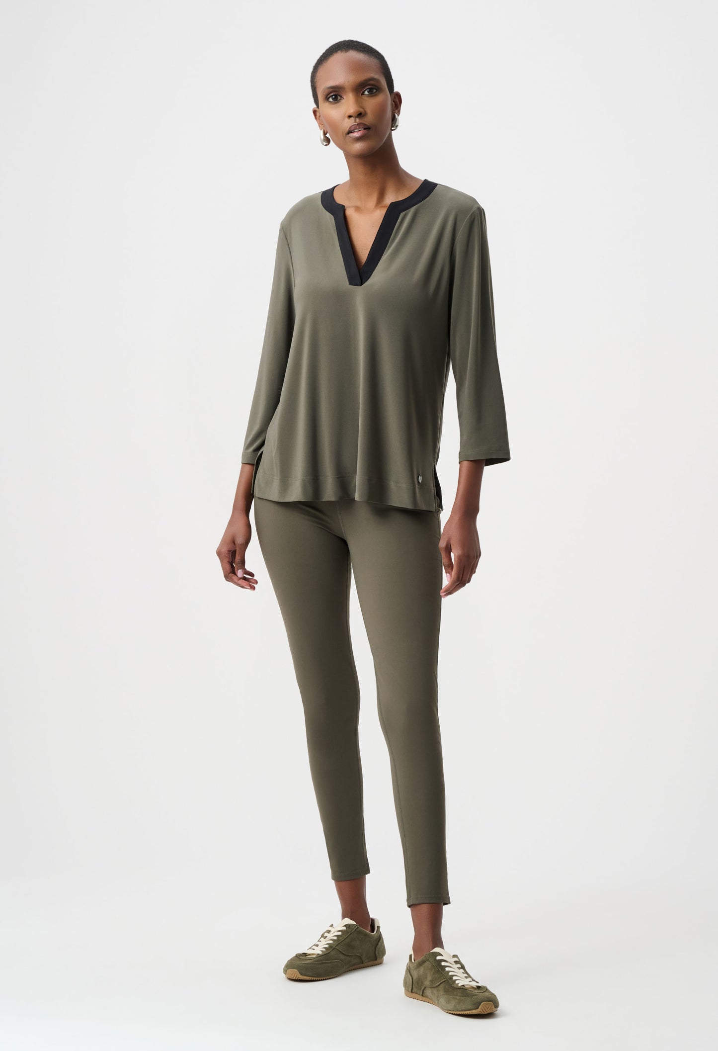 Contrast V-Neck Top