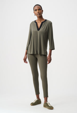 Contrast V-Neck Top