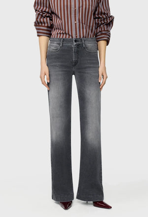 Dream Wide Authentic Jeans