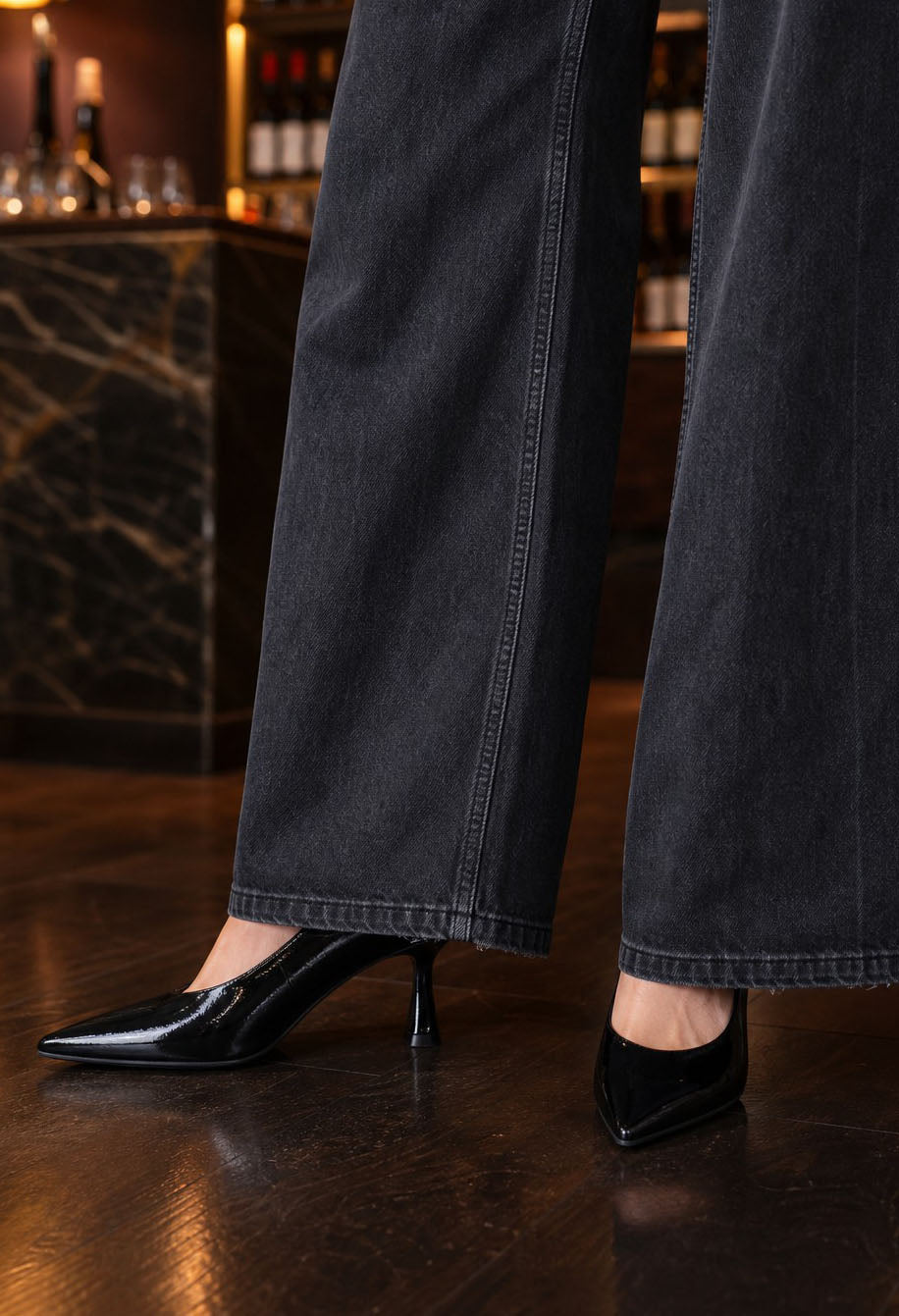 Curved Court Heel