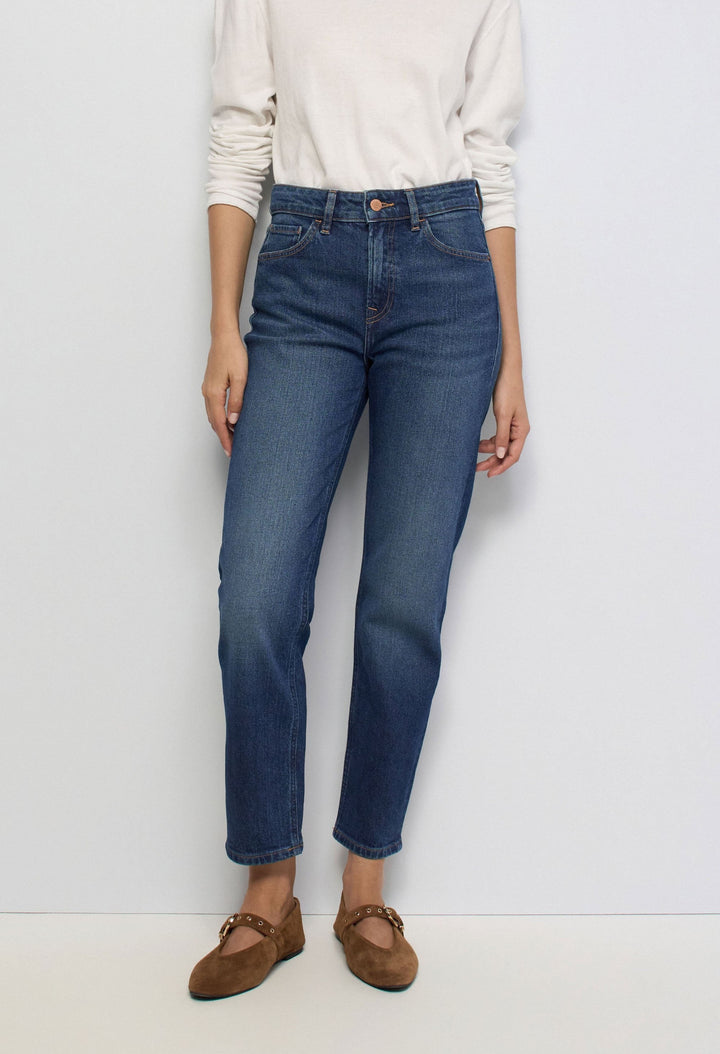 True Cropped Slim Jeans