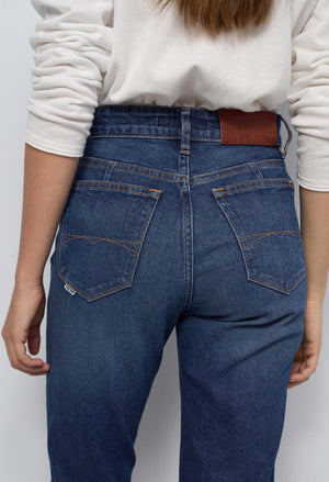 True Cropped Slim Jeans