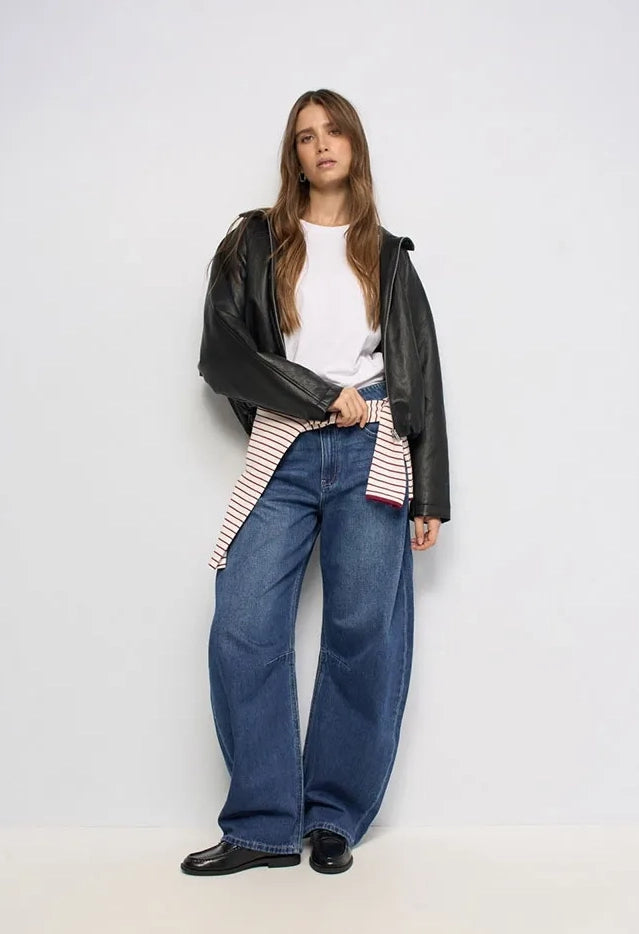 Barrel Fit Jeans