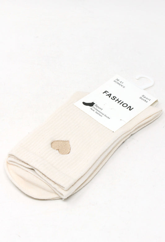socks with heart design