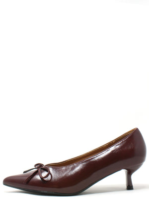 Bow Court Heel