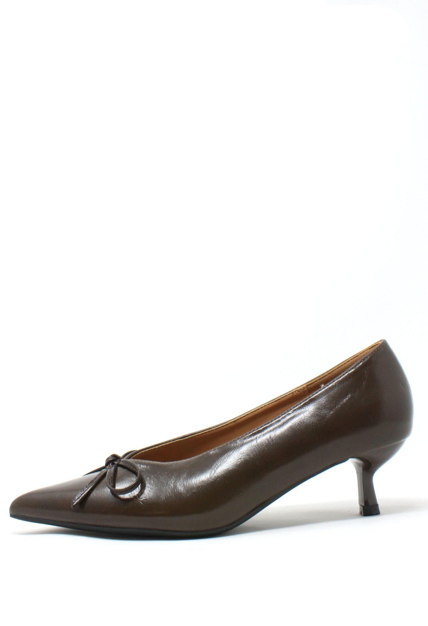 Bow Court Heel