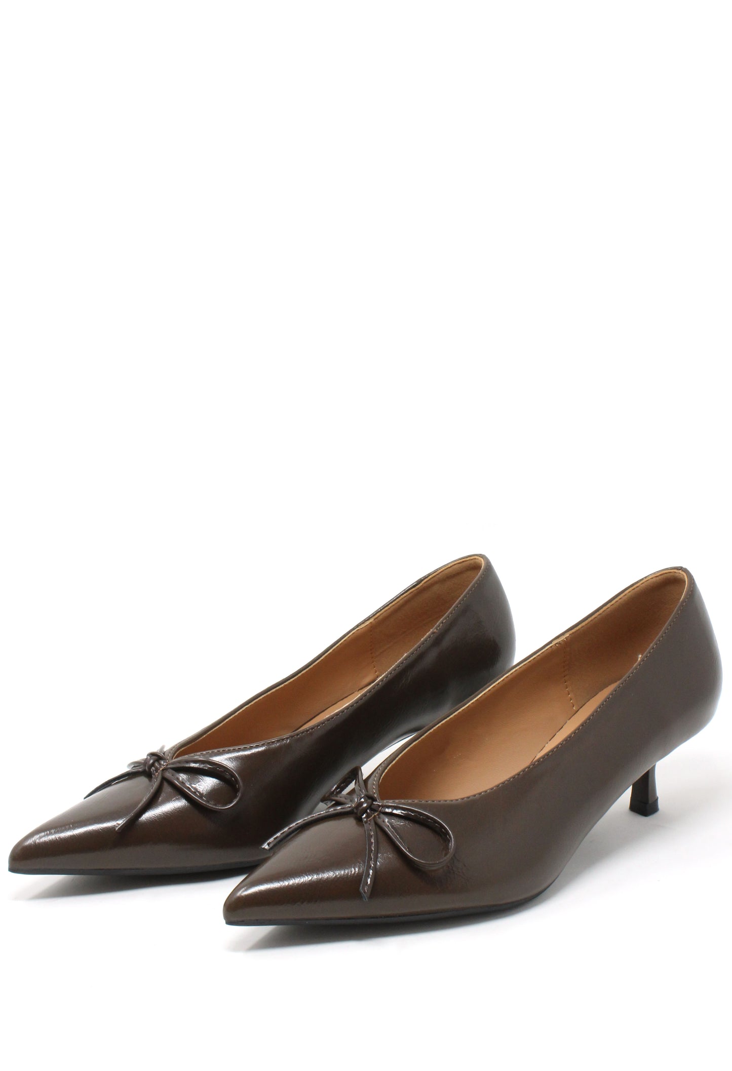 Bow Court Heel