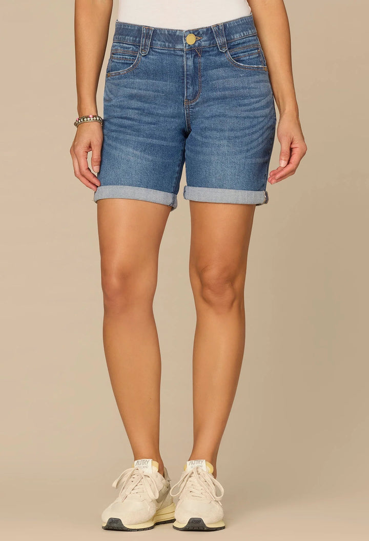 “Ab”solution® Mid-Rise Booty Lift Shorts