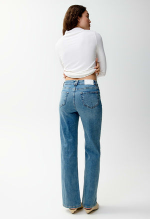 Melly Modern Wide Leg Jeans L30