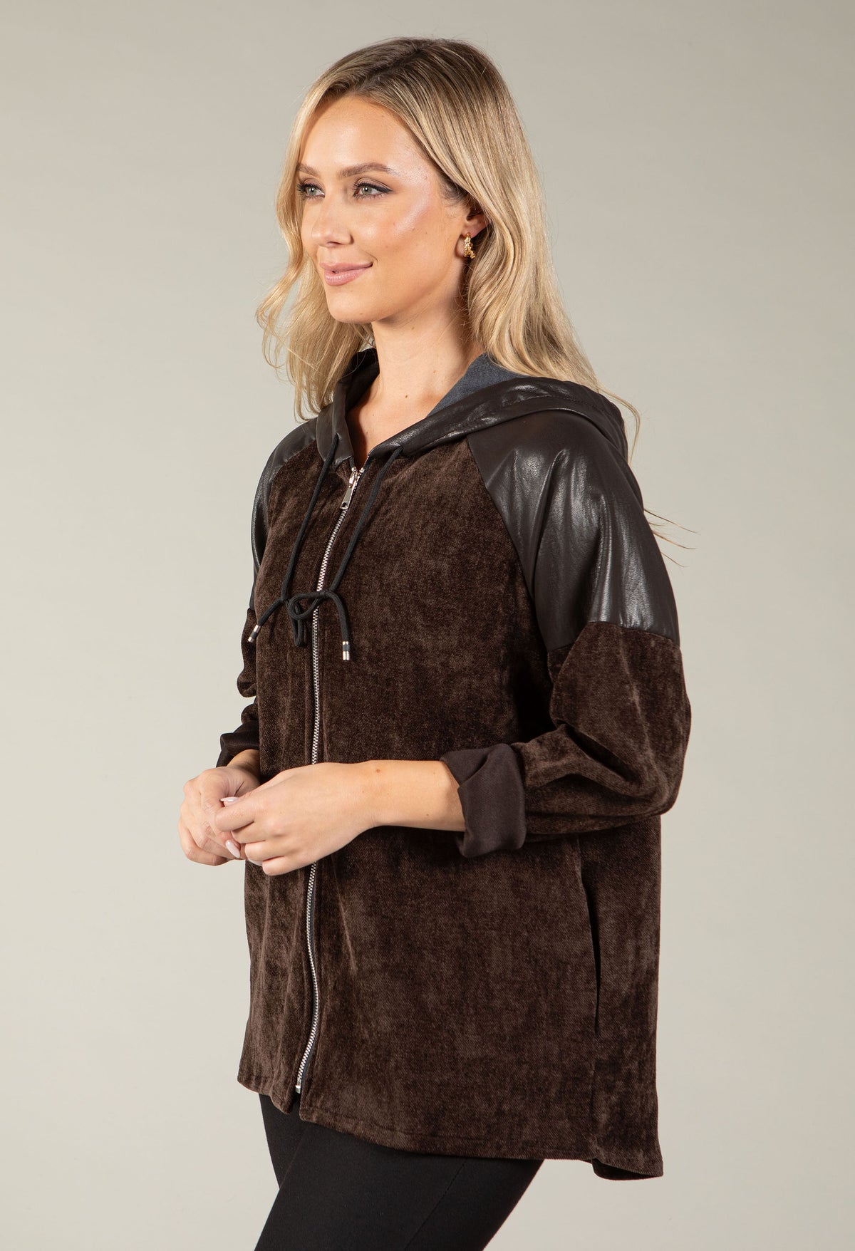 Mai Hooded Sweat