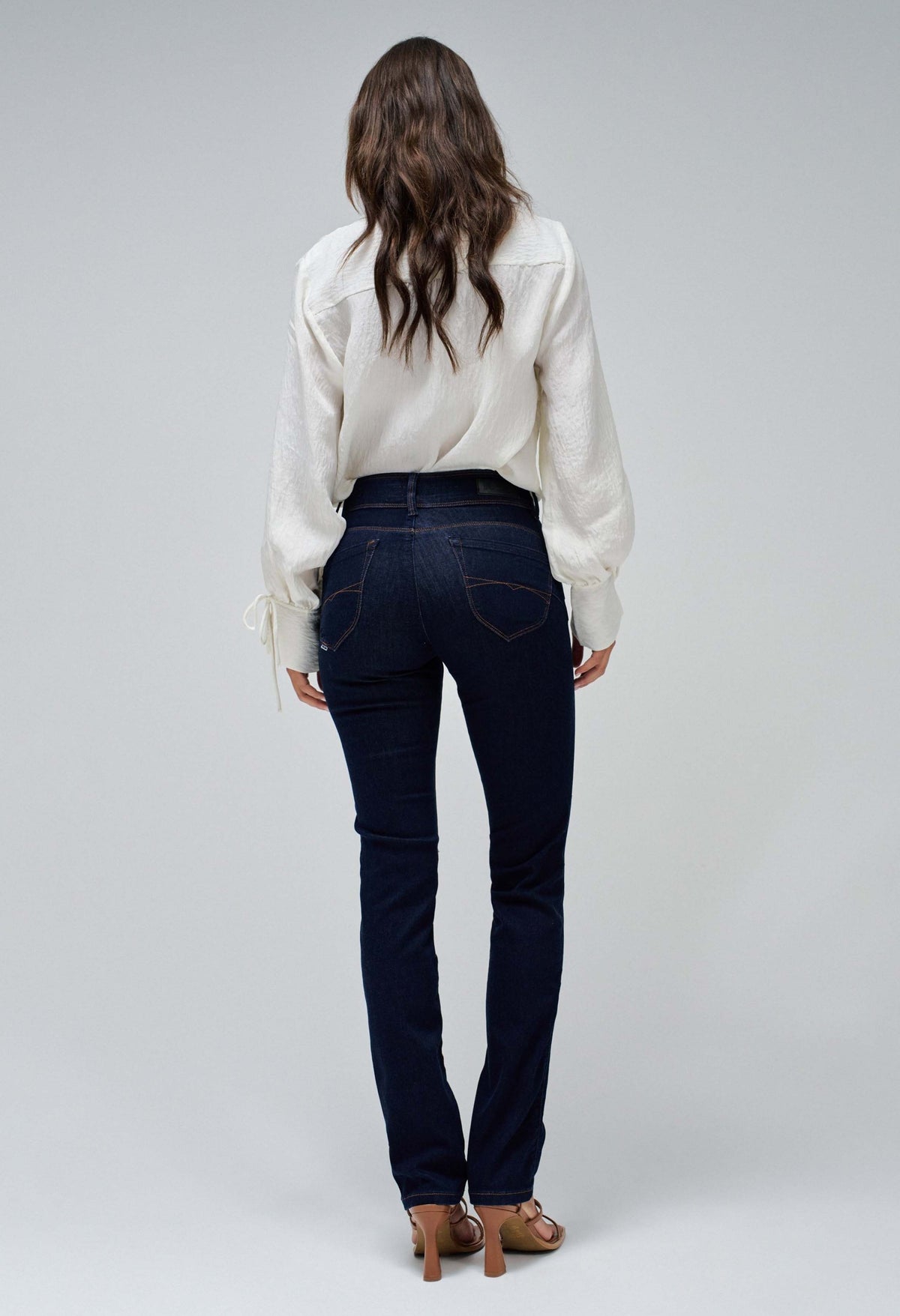 Secret Push In Jeans