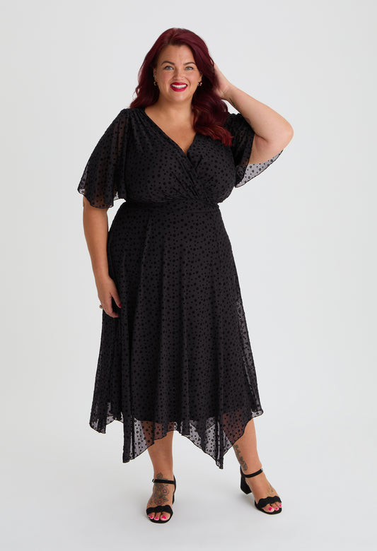 Julie Hanky Hem Curve+ Dress – Pamela Scott