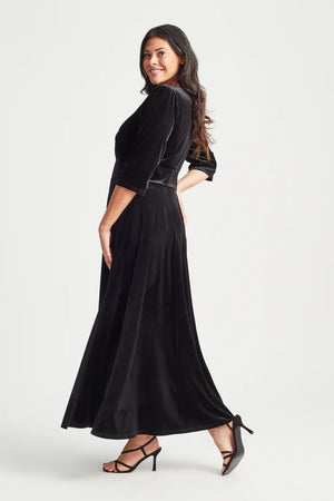 Verity Curve+ Maxi Dress