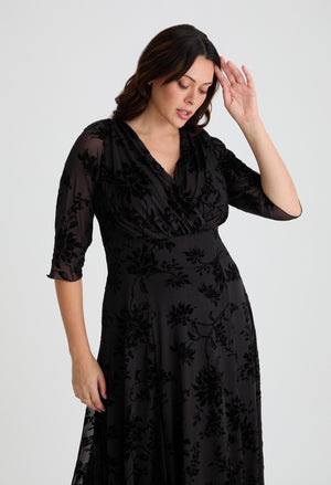Verity Curve+ Maxi Dress