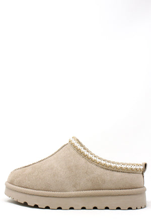 Embroidered Slip On Boots