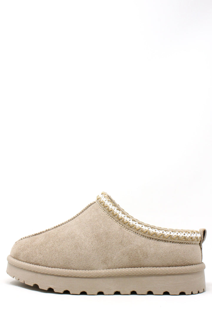 Embroidered Slip On Boots