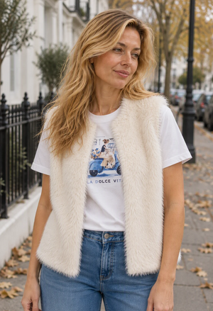 Sleeveless Fluffy Vest – Pamela Scott