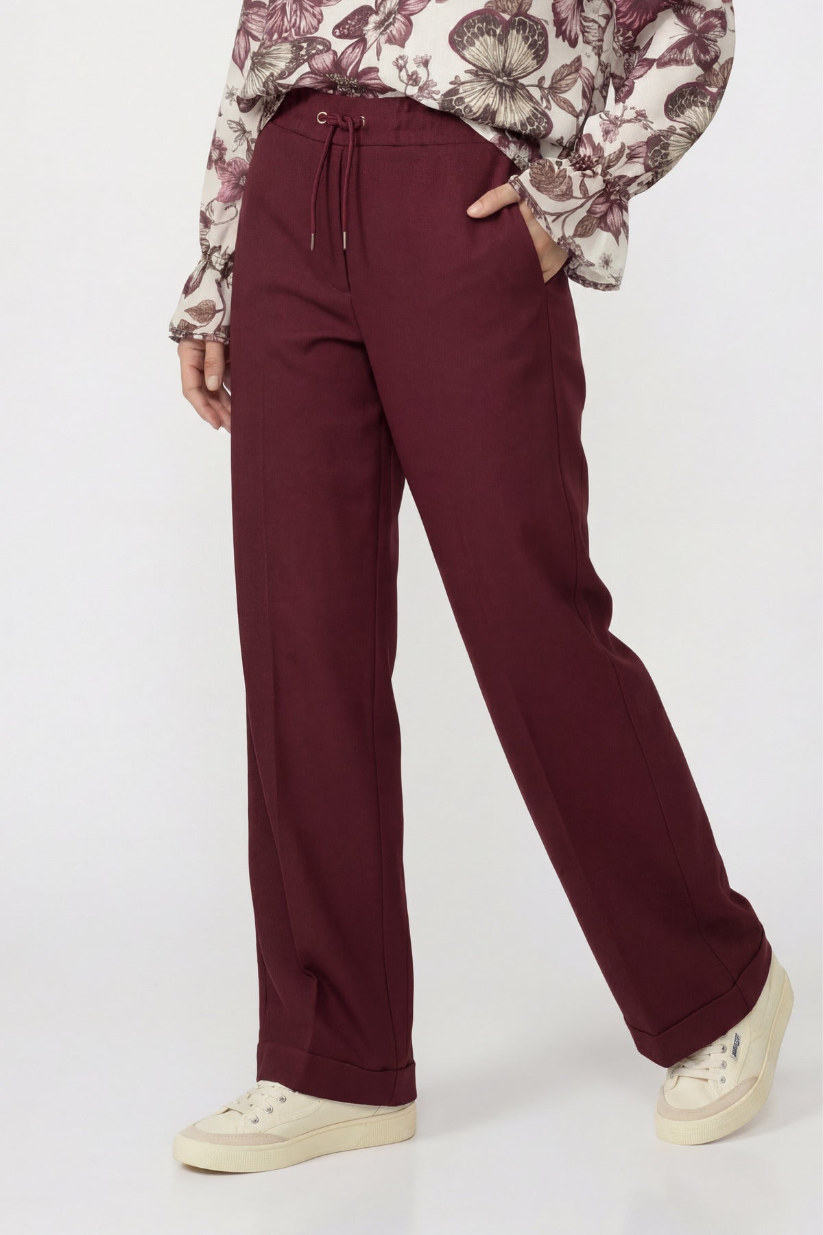 Wide Leg Jogger