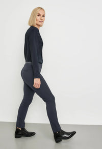 Slim Fit Simple 7/8-Length Trousers