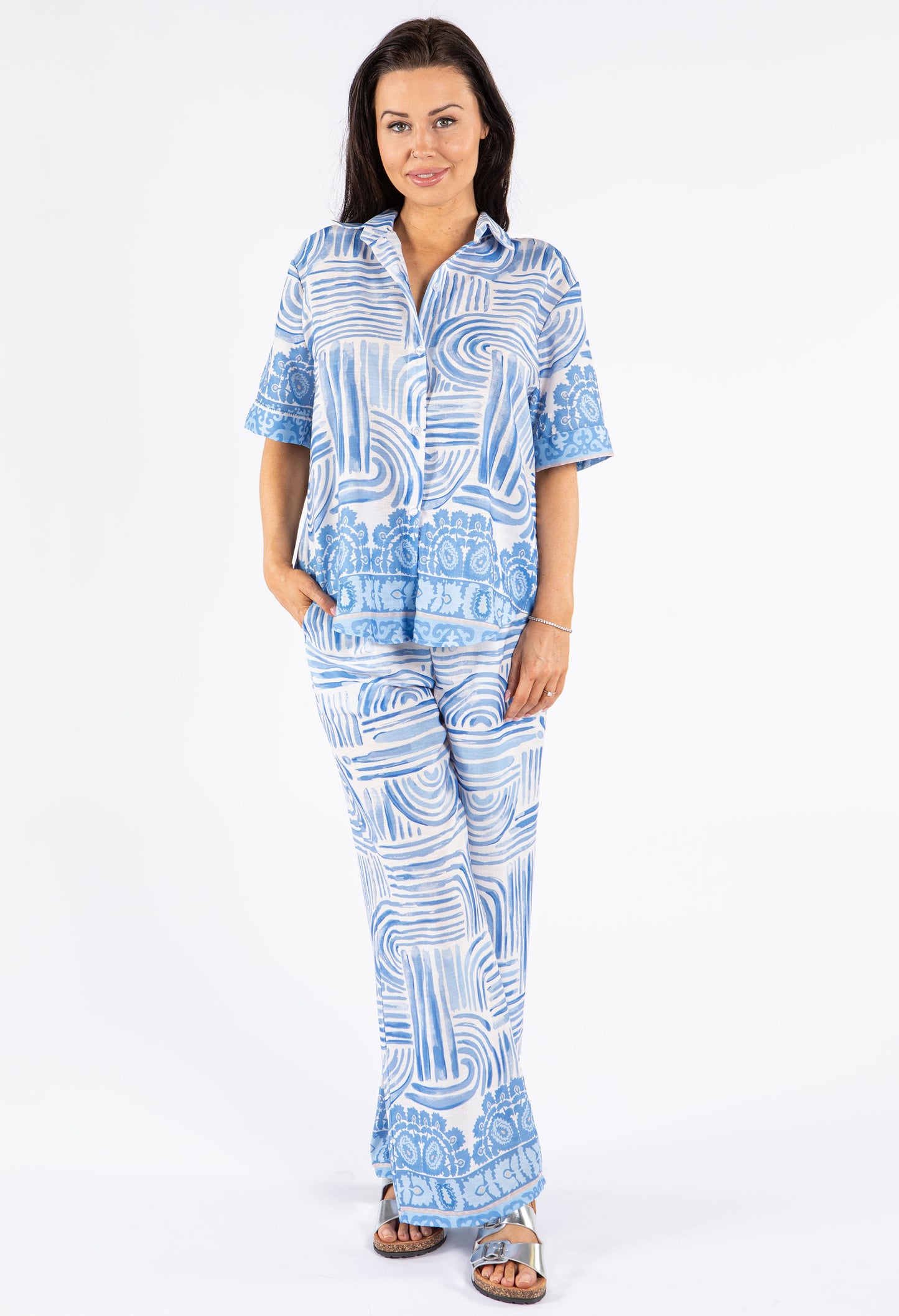 Abstratc Print V-Neck Shirt