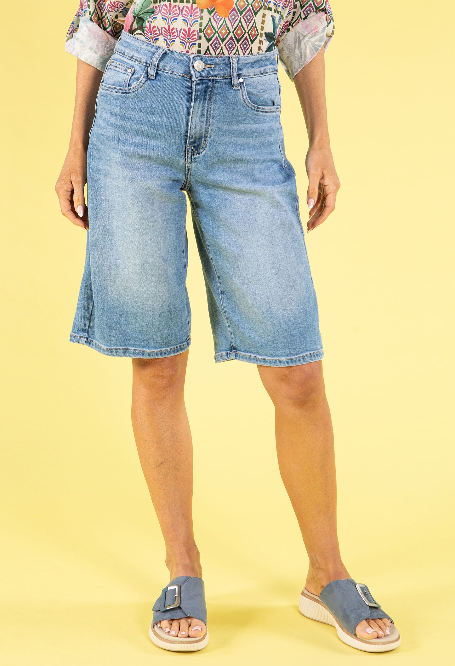 90's Baggy Bermuda Shorts
