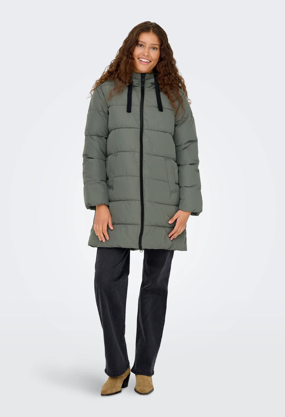 puffer coat with hood and pockets
