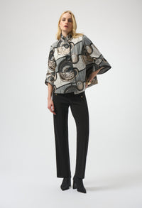 Abstract Collared Flare-sleeve