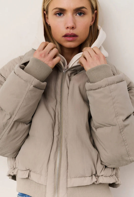 Cropped padded jacket with ribbed cuffs