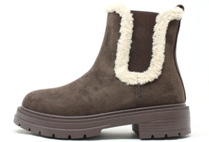 Teddy Trim Chelsea Boots
