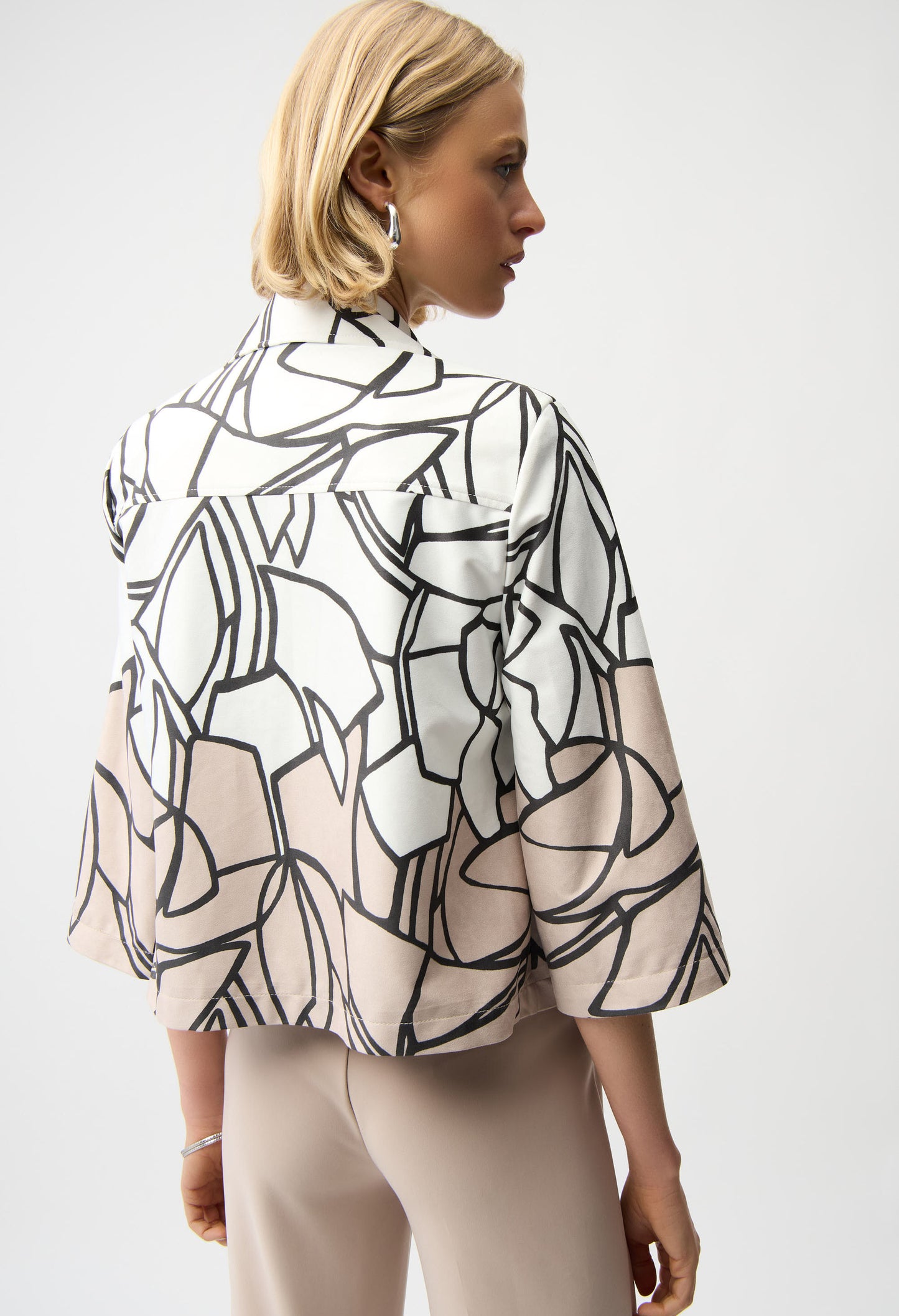 Collared Hip-length Blazer