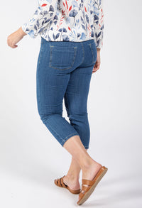 Aura Pull On Jegging