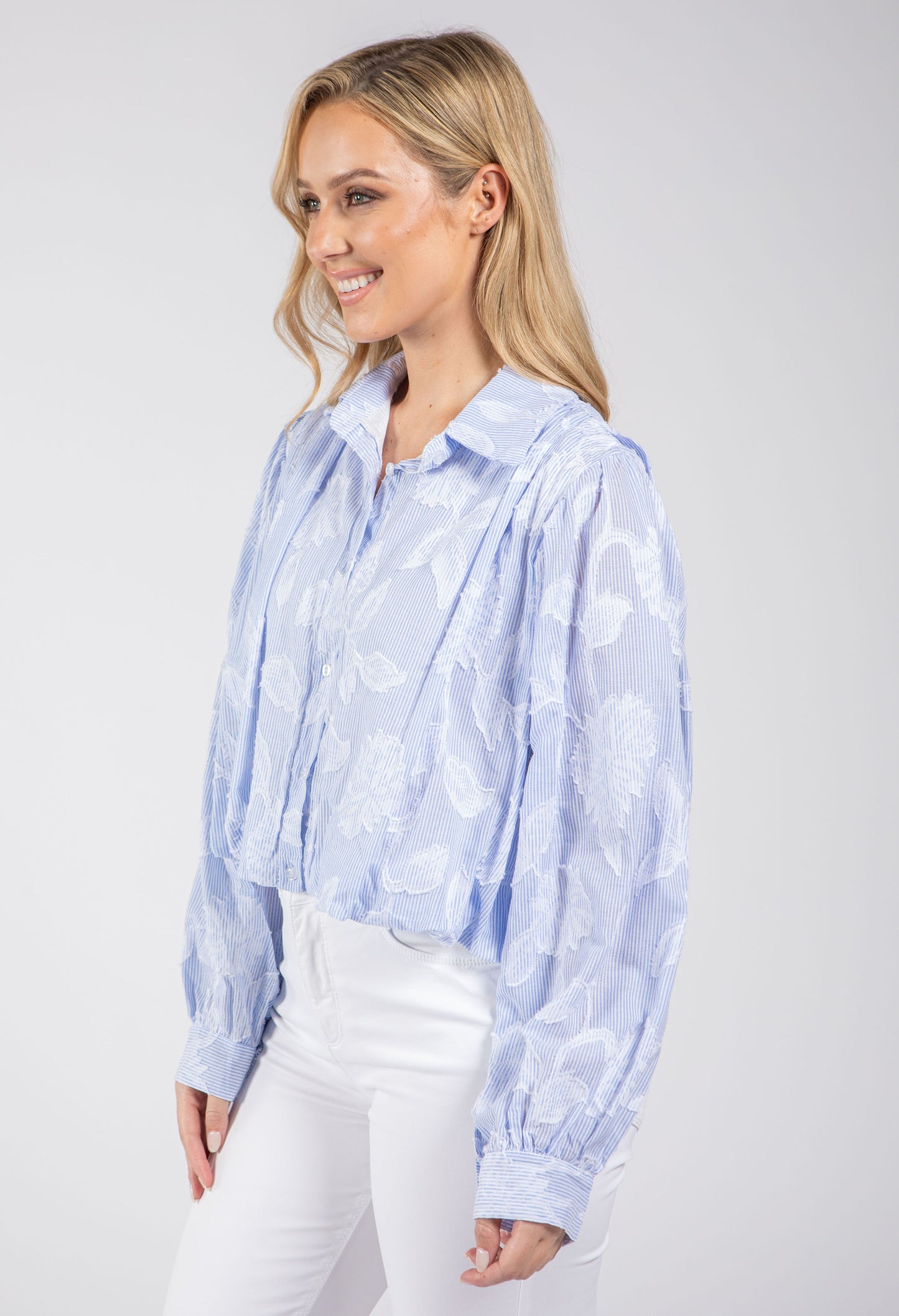 Leaf Embroidered Cropped Shirt