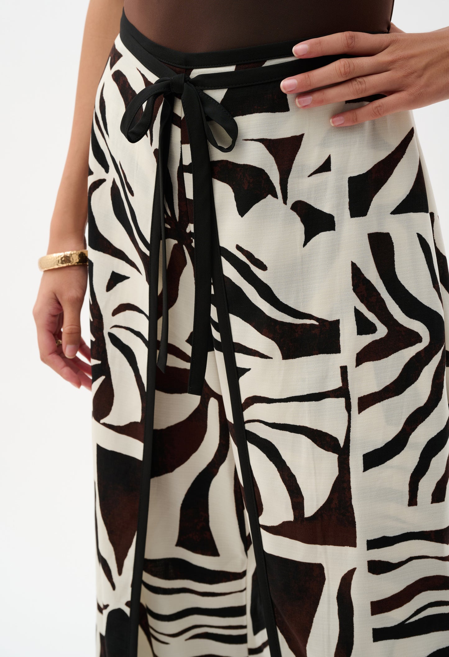Floral High-waisted Trousers