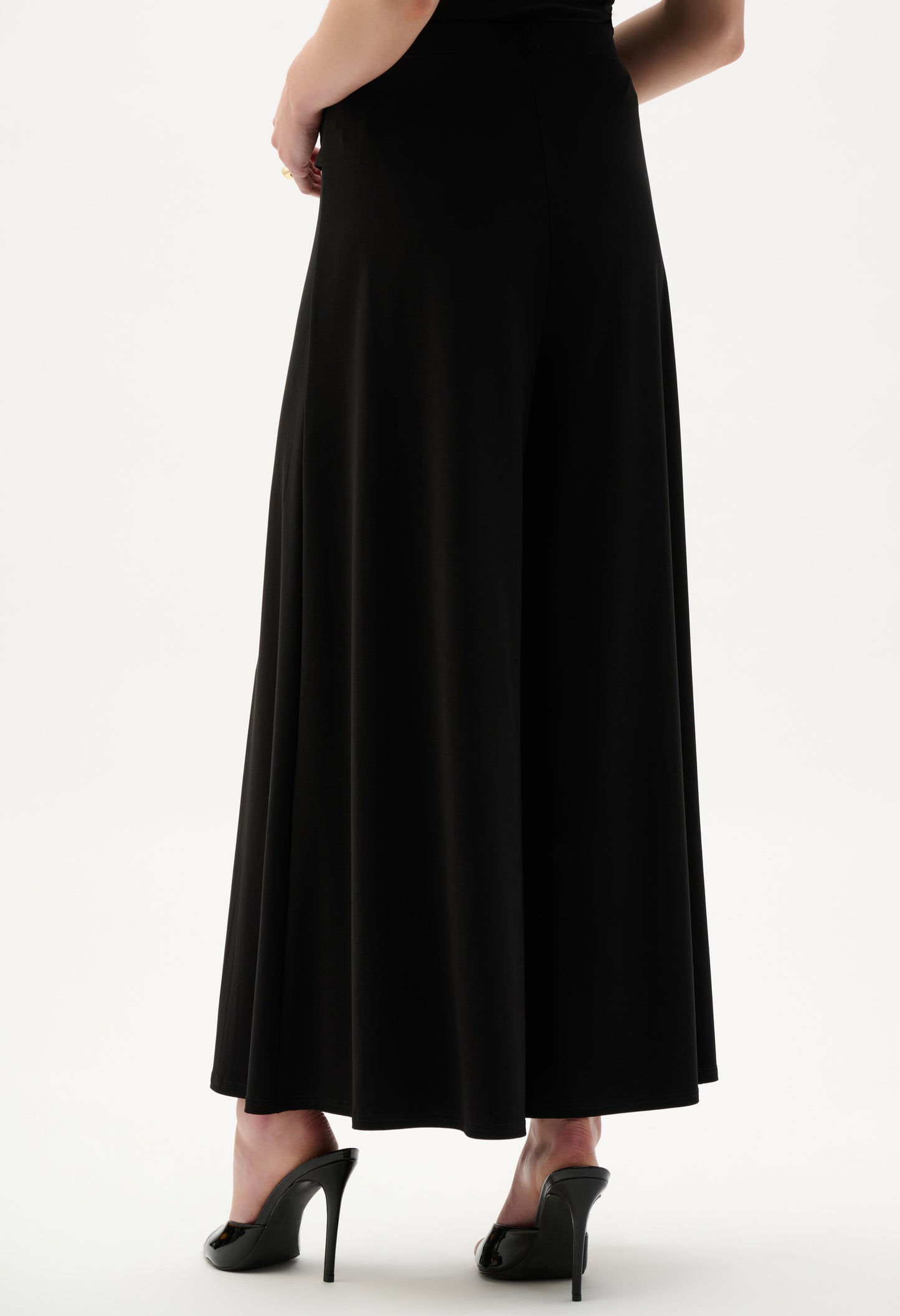 Wide-leg Formal Trousers