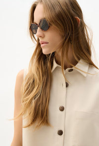 Cropped Sleeveless Casual Shirt