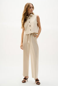 Cropped Sleeveless Casual Shirt