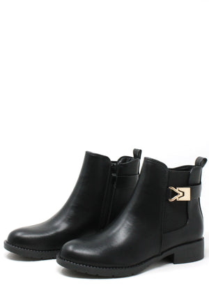 Chelsea Boot with Golden Buckle